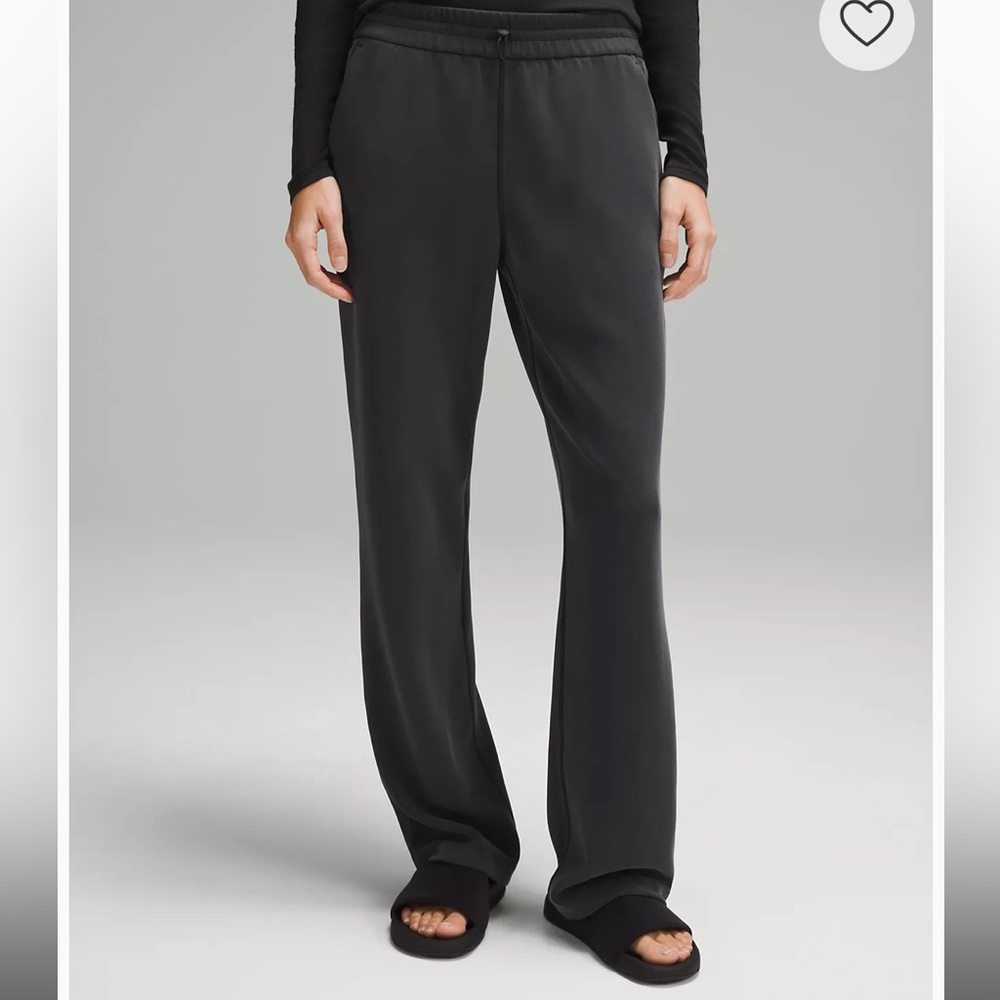 Lulu lemon softstreme pants size 4